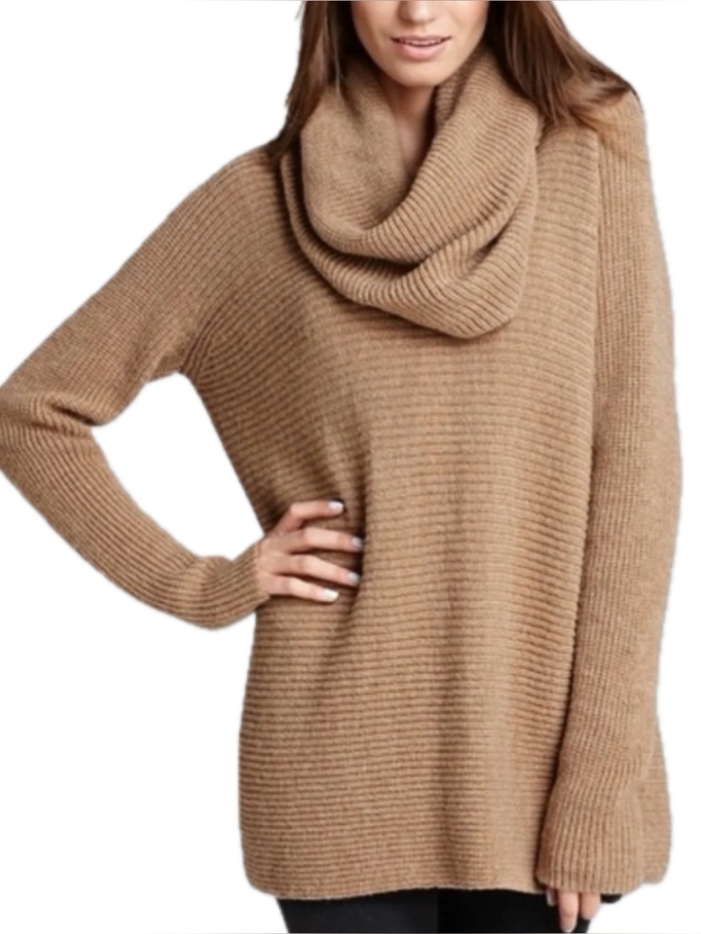 Vince Alpaca And Camel Blend Loose Turtleneck Sweater in Tan